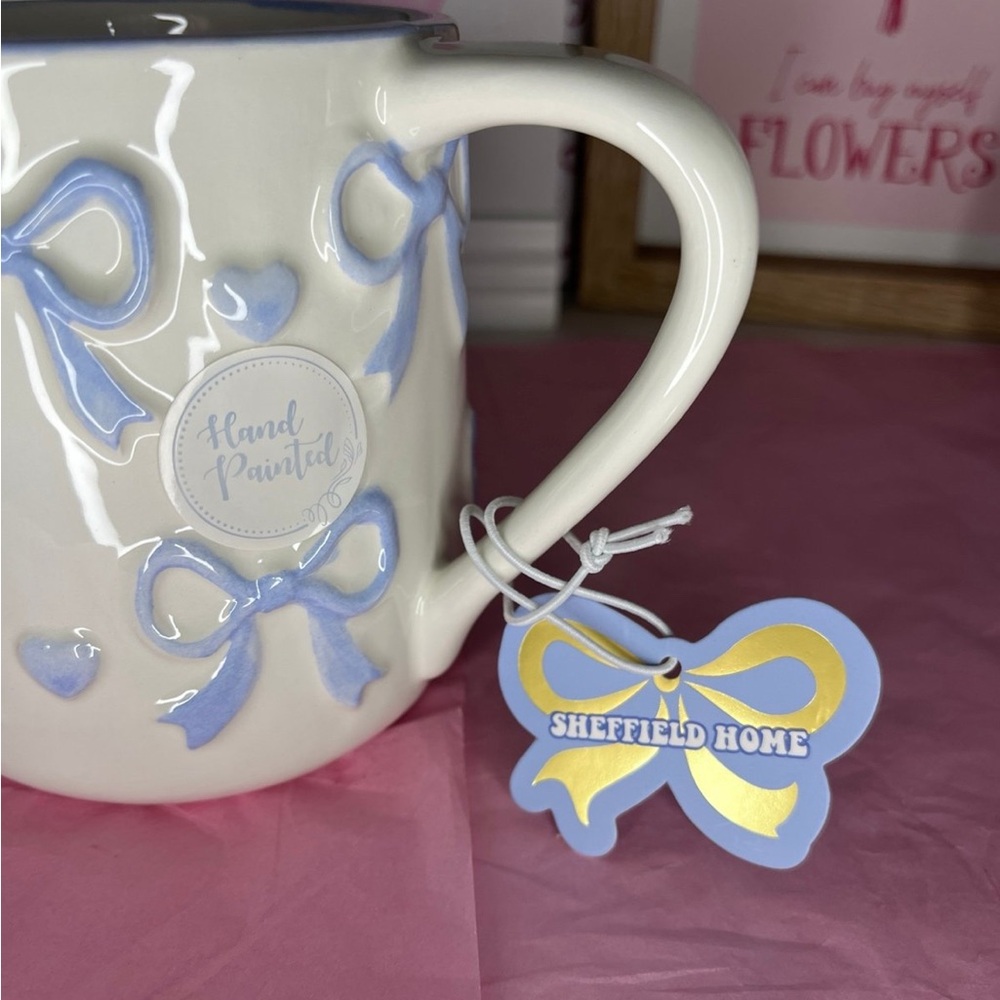 Blue Bow Mug - Picture 3 of 3